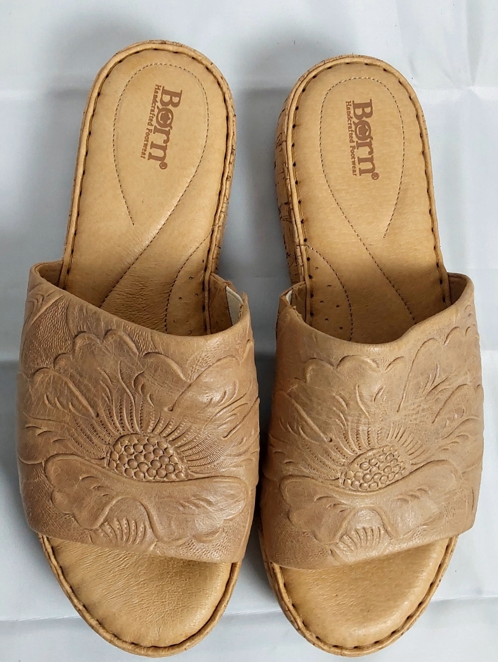  Born Fishlake Embossed Leather Slide Sandal - Picture 2 of 11